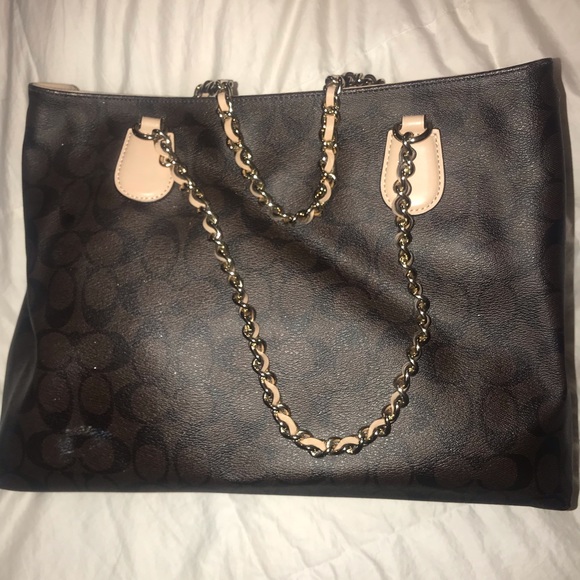 Authentic Coach Purse 👜 - Picture 2 of 4